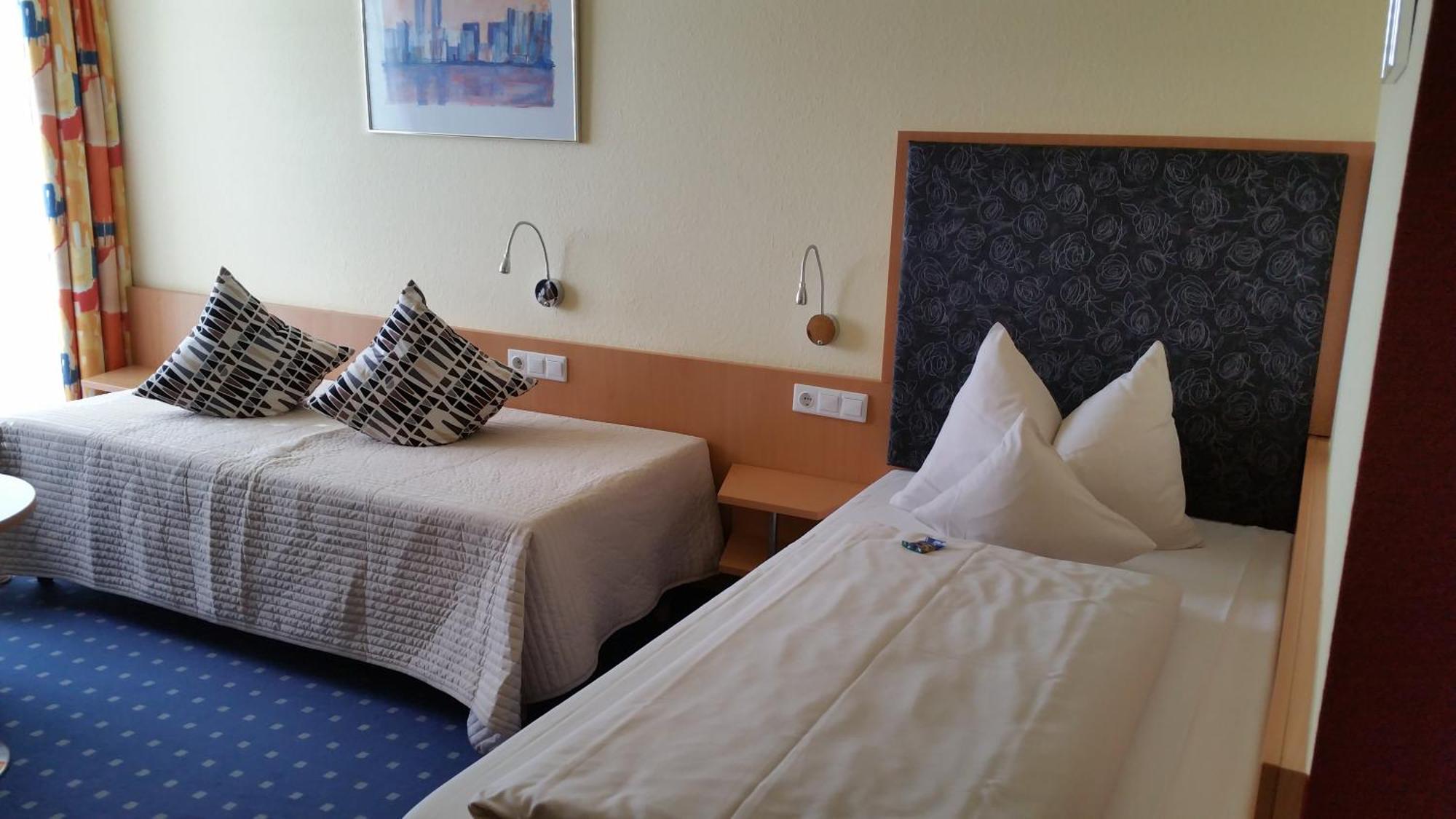 Hotel Ifen Wiesloch Εξωτερικό φωτογραφία