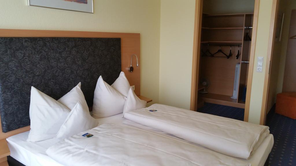 Hotel Ifen Wiesloch Εξωτερικό φωτογραφία