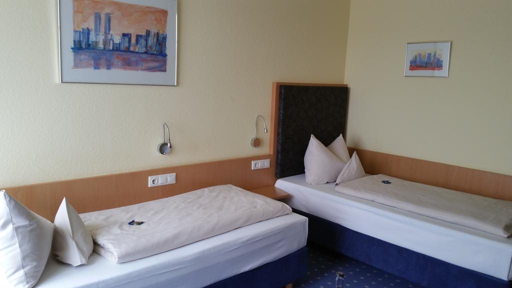 Hotel Ifen Wiesloch Εξωτερικό φωτογραφία